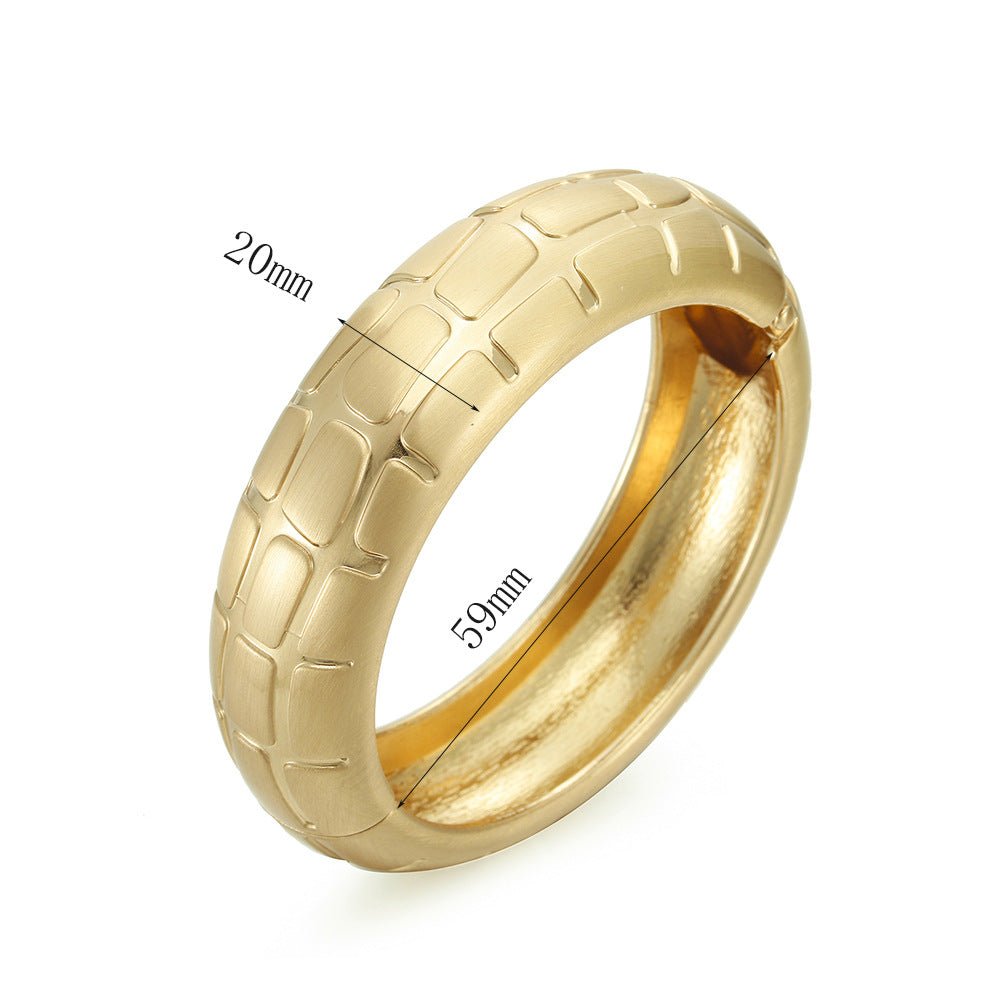 ACOOE 14K Gold - Plated Luxe Textured Bracelet 01 - ACOOE