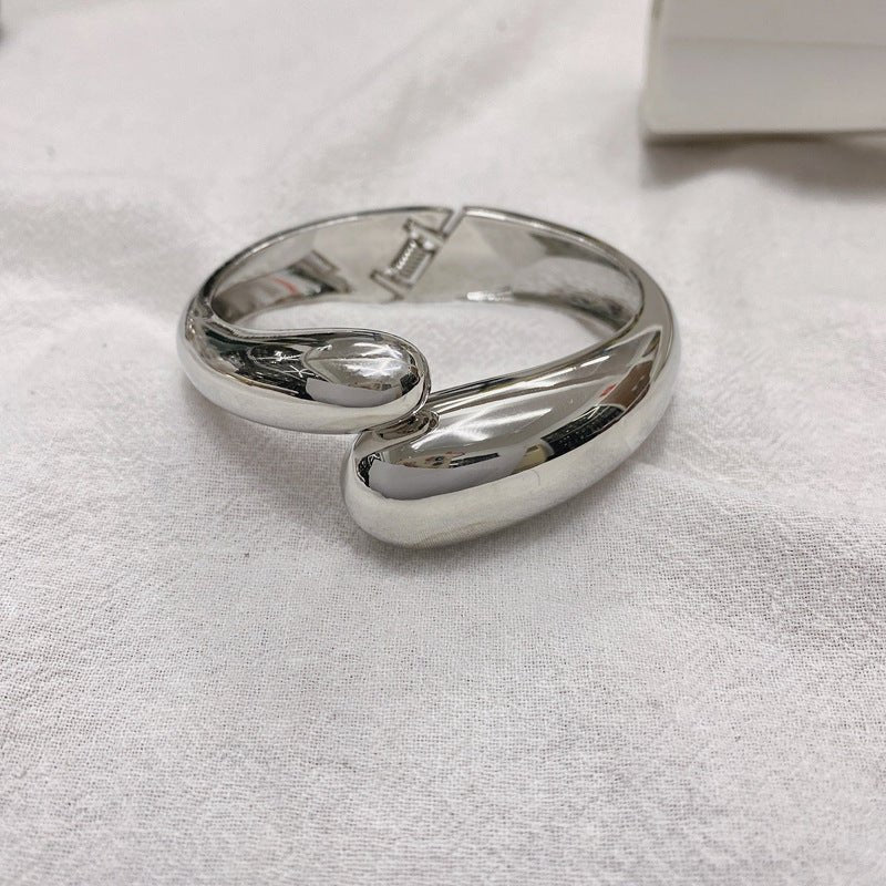 ACOOE 14K Gold Waterdrop Bangle 02 - ACOOE