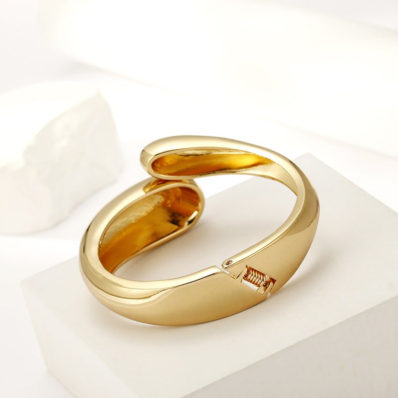 ACOOE 14K Gold Waterdrop Bangle 02 - ACOOE
