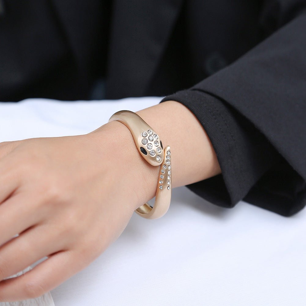 ACOOE 18K Gold lovely Snake Bracelet for gift 01 - ACOOE