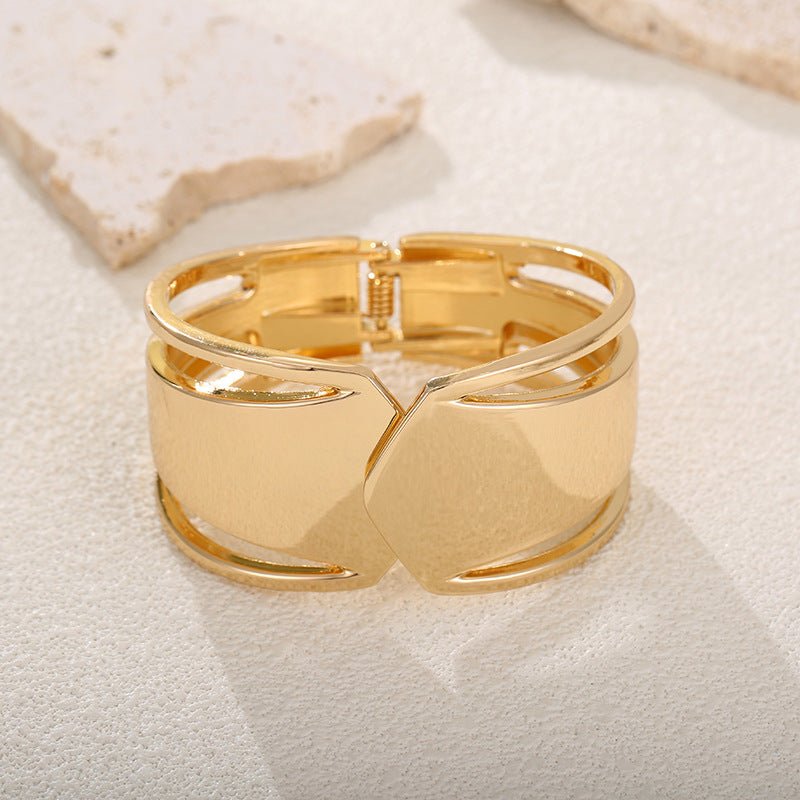 ACOOE 18K Large Glossy Gold Bracelet 06 - ACOOE