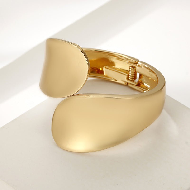 ACOOE 18K Large Glossy Gold Bracelet 09 - ACOOE
