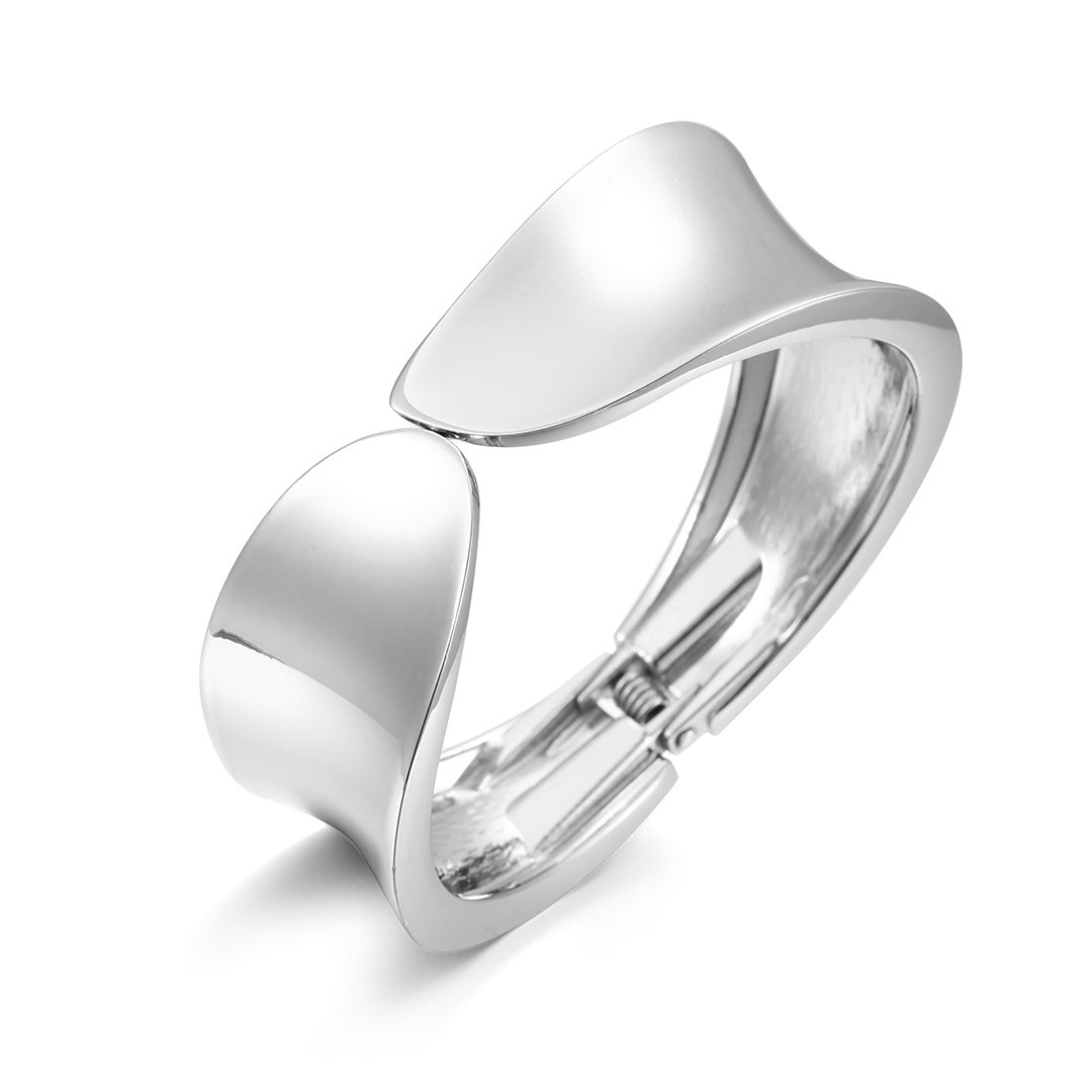 ACOOE 18K Large Glossy Gold Bracelet 12 - ACOOE