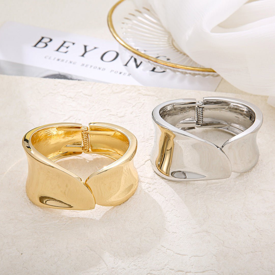 ACOOE 18K Large Glossy Gold Bracelet 12 - ACOOE