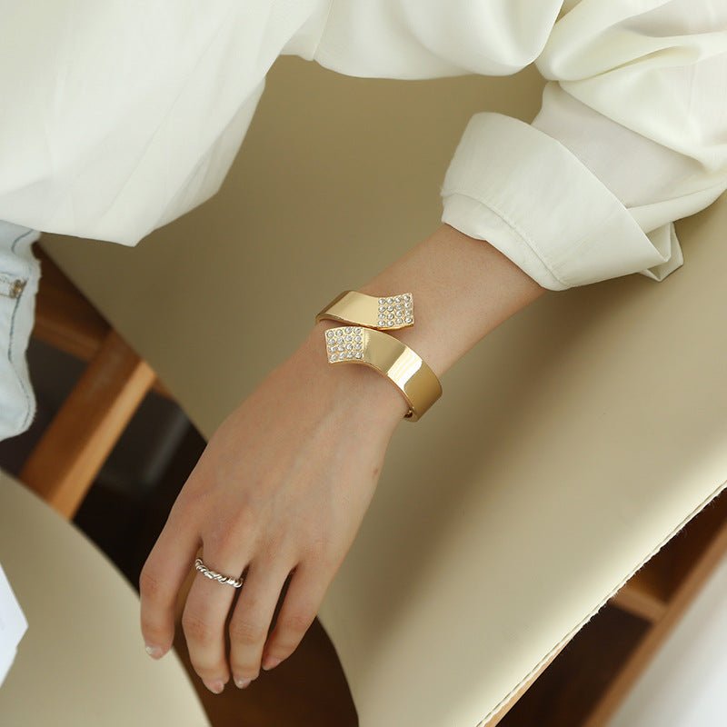 ACOOE 18K Large Glossy Gold Bracelet 16 - ACOOE