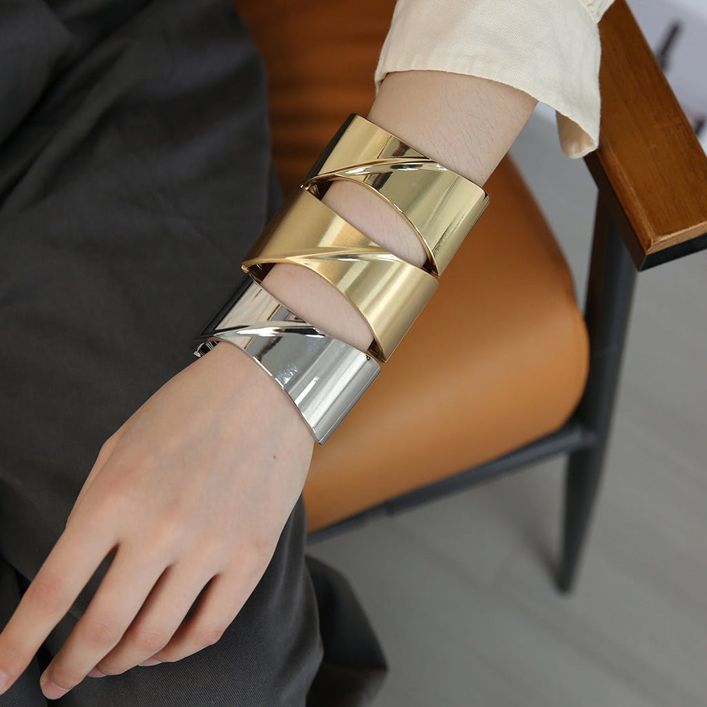 ACOOE 18K Large Glossy Gold Bracelet 19 - ACOOE