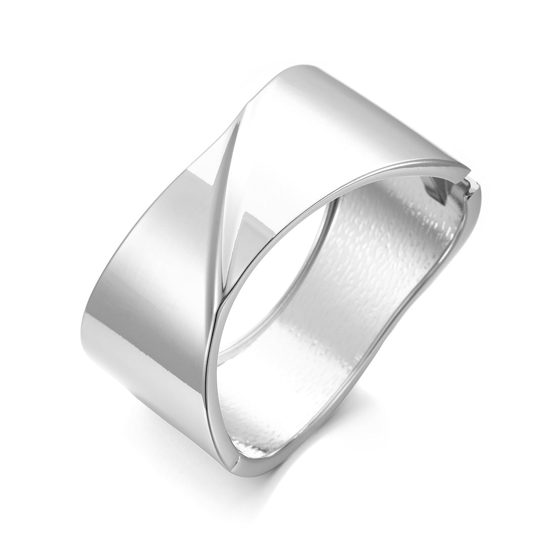 ACOOE 18K Large Glossy Gold Bracelet 19 - ACOOE