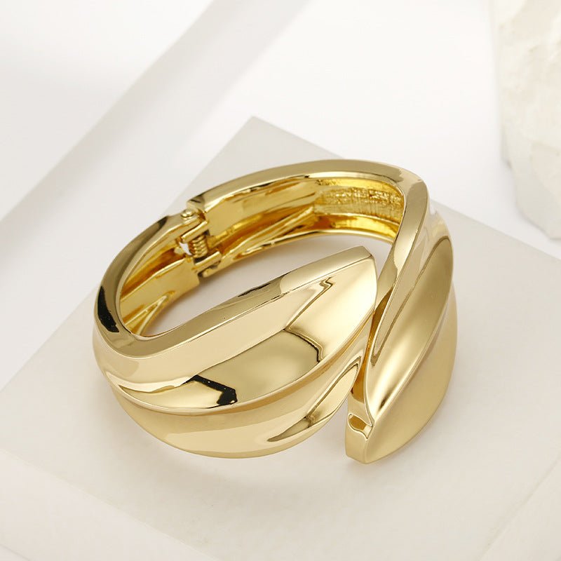 ACOOE Chunky Gold Bangle Leaf Bracelets 04 - ACOOE