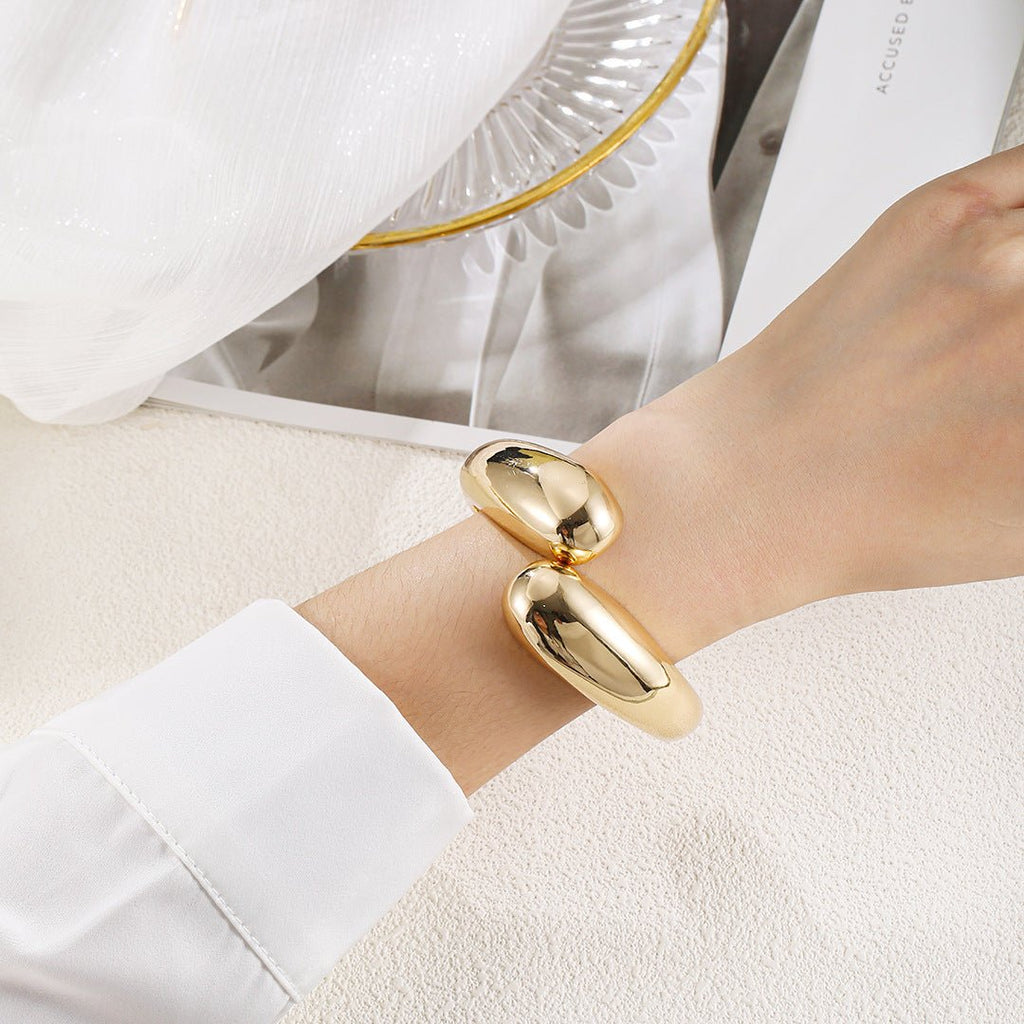 ACOOE Gold Polished Chunky Waterdrop Bangle 03 - ACOOE