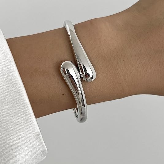 ACOOE Gold Polished Waterdrop Bangle 01 - ACOOE