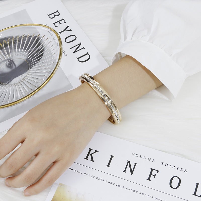 ACOOE Gold Titanium Steel Diamond Bracelet 05 - ACOOE