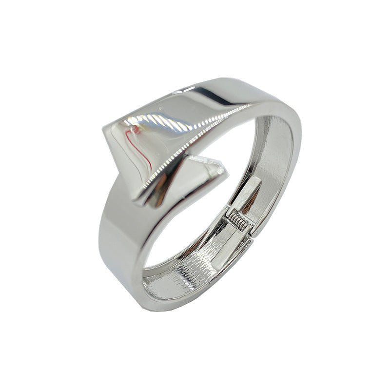 ACOOE Large Glossy Gold Bracelet 23 - ACOOE