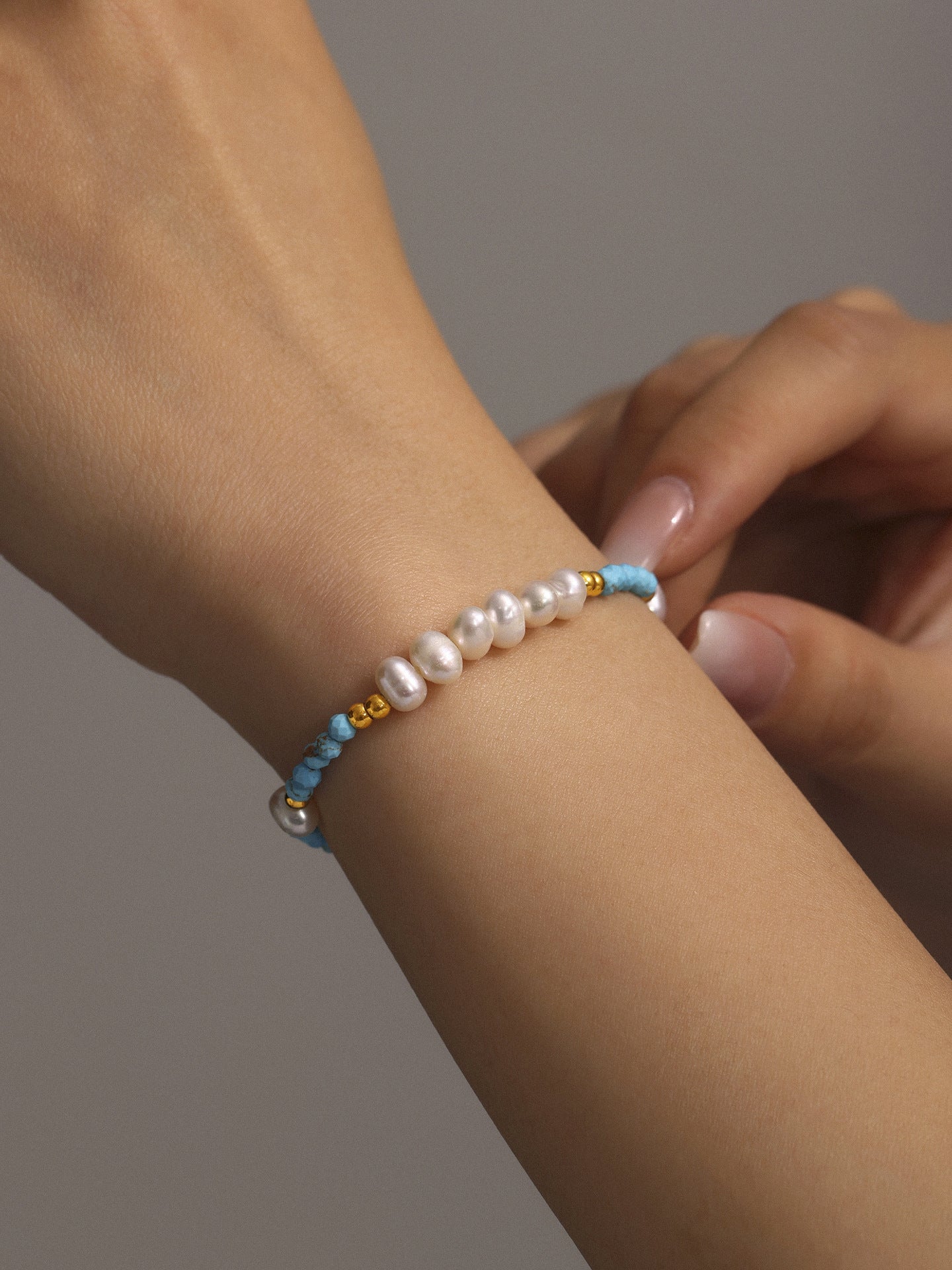 ACOOE Luxury Layered Pearl Necklace and Bracelet Set - ACOOE