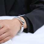 ACOOE's elegant gold chunky waterdrop bangle - ACOOE