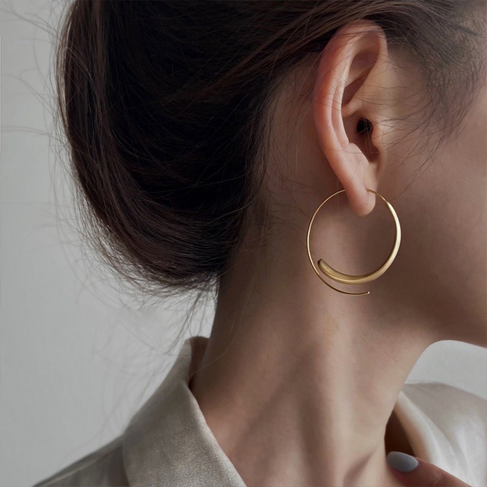 Retro Light Luxury Metal Circle Hoop Earrings - ACOOE