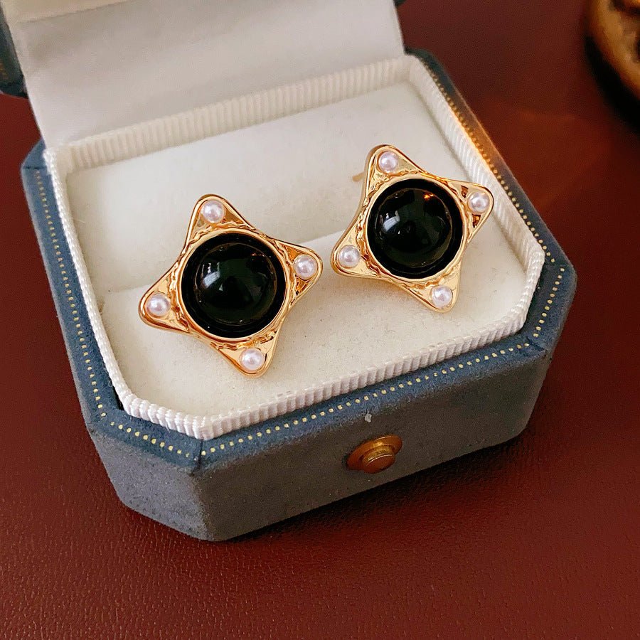 Vintage Diamond - Studded Lion Head Earrings - ACOOE