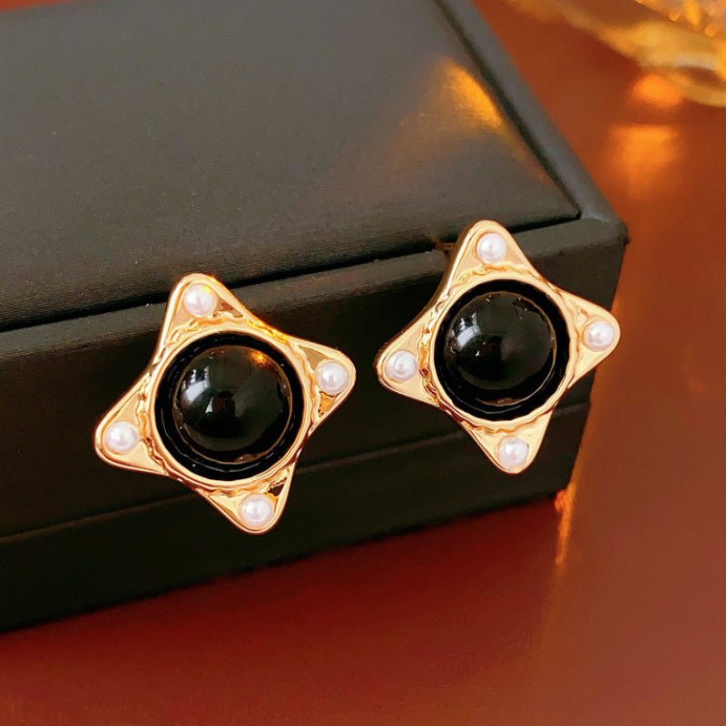 Vintage Diamond - Studded Lion Head Earrings - ACOOE